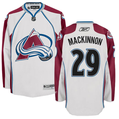 Herren Colorado Avalanche Eishockey Trikot Nathan MacKinnon #29 Reebok Weiß Auswärts